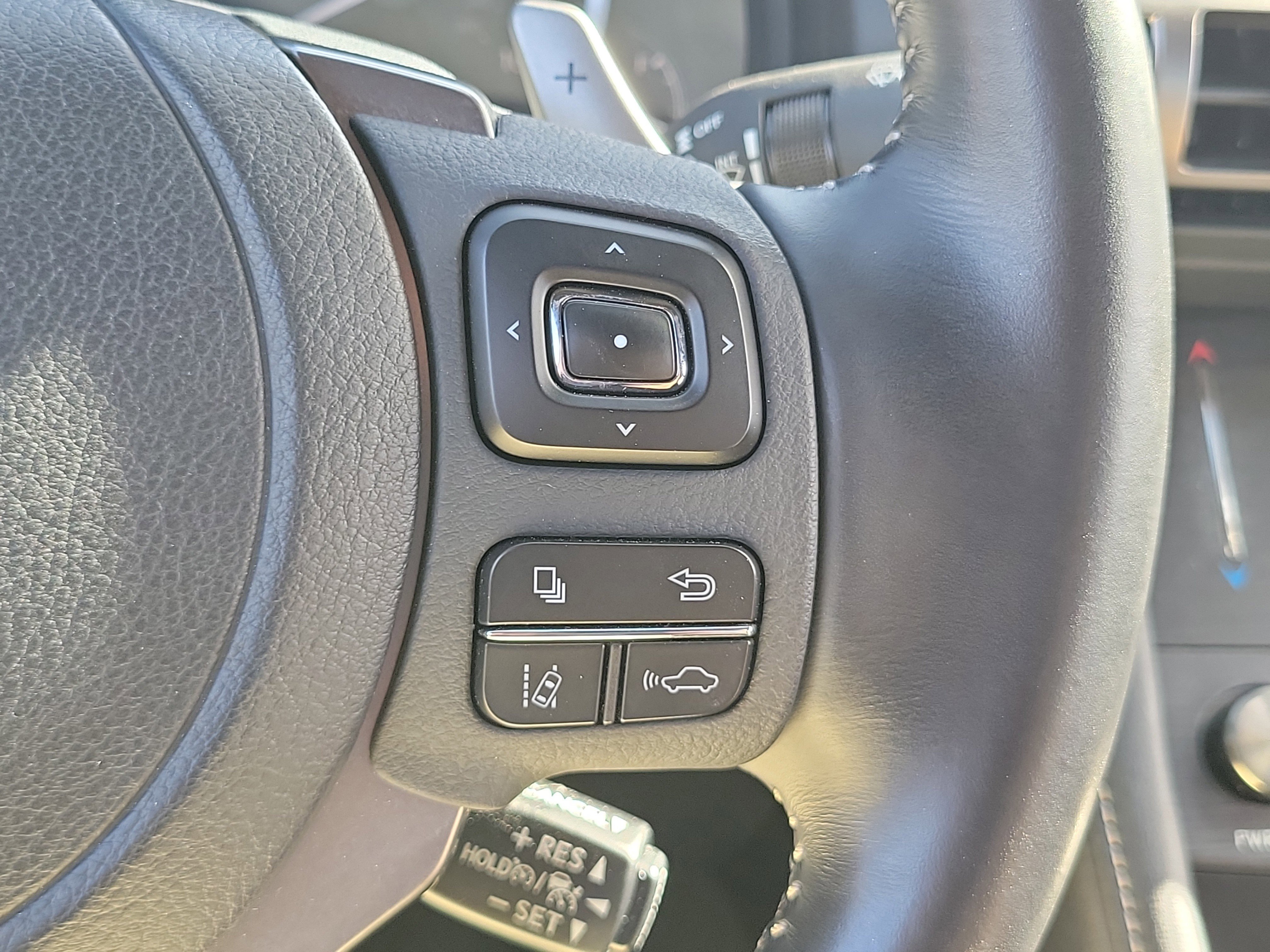 Used 2022 Lexus RC 300 image 25