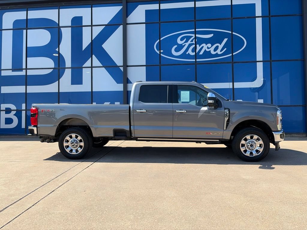 Used 2024 Ford F350 Lariat w/ Lariat Ultimate Package AWD/4WD image 8