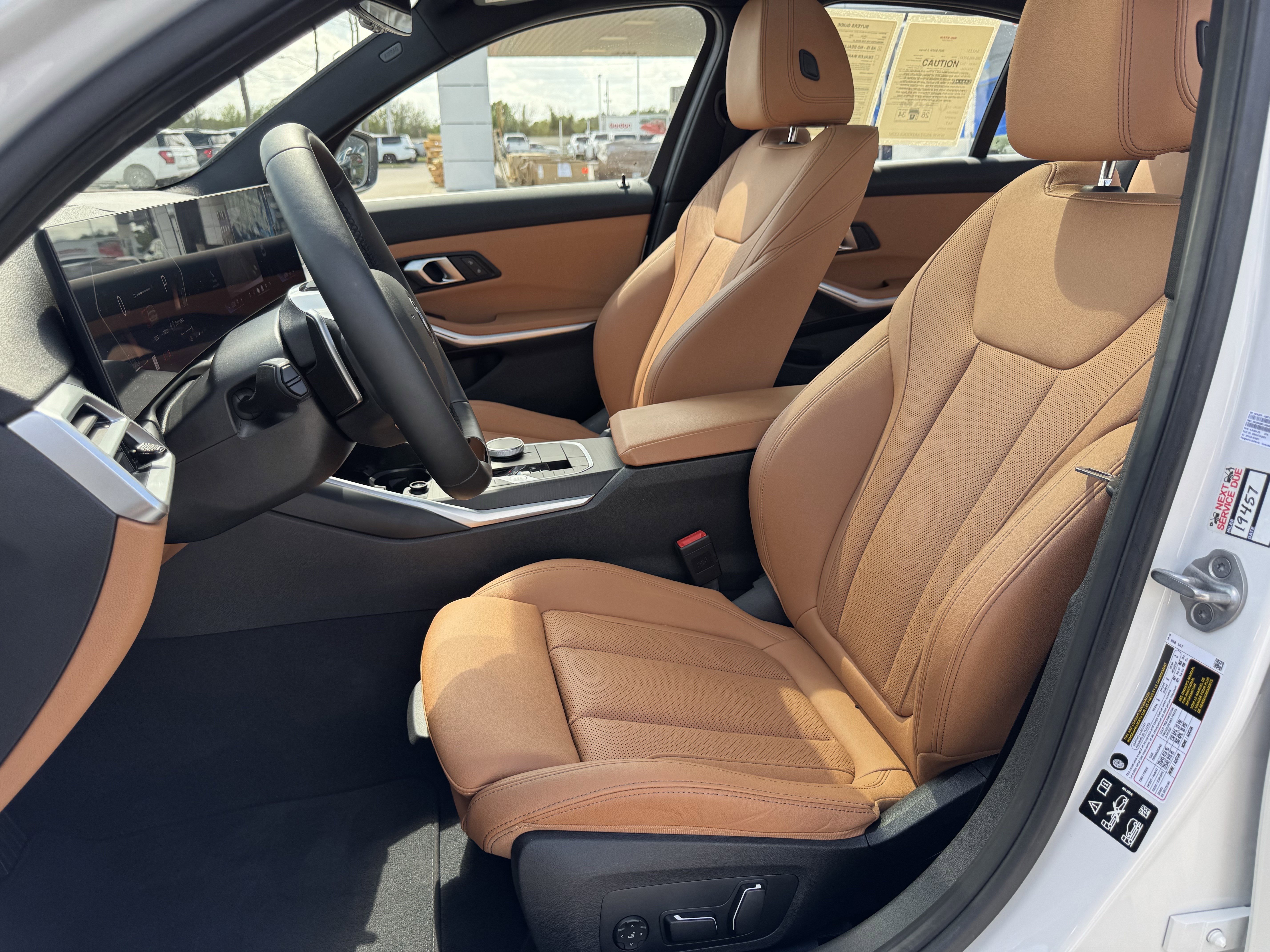 Used 2025 BMW 330i xDrive Sedan image 32