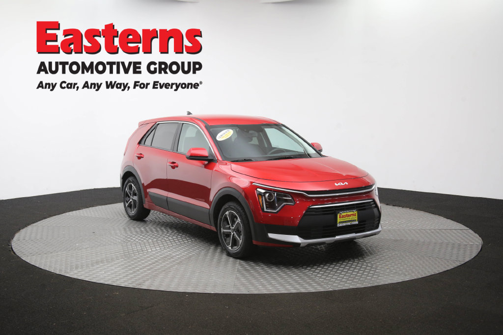 Used 2025 Kia Niro LX FWD image 49