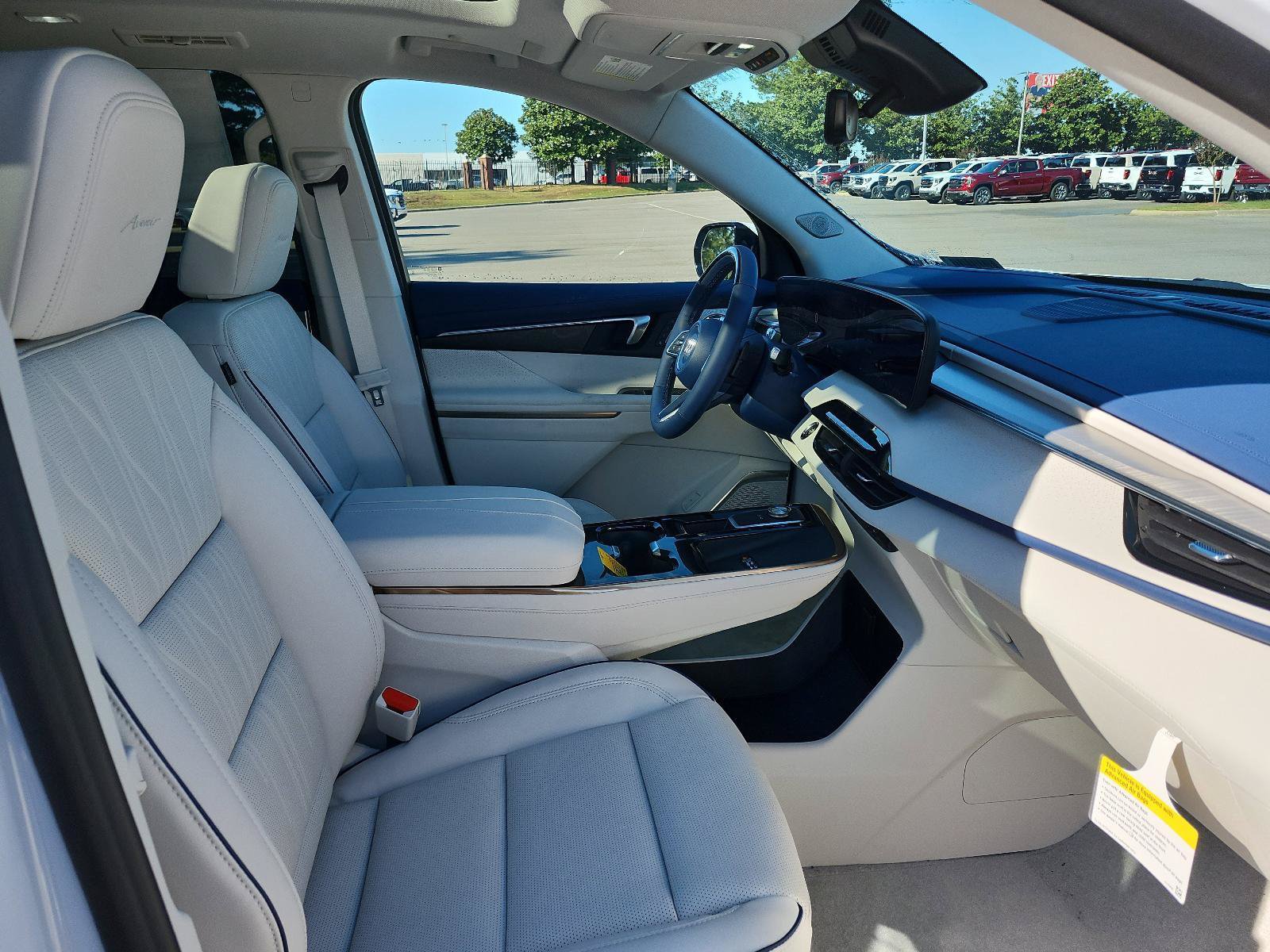 New 2026 Buick Enclave Avenir w/ Super Cruise Package AWD/4WD image 7
