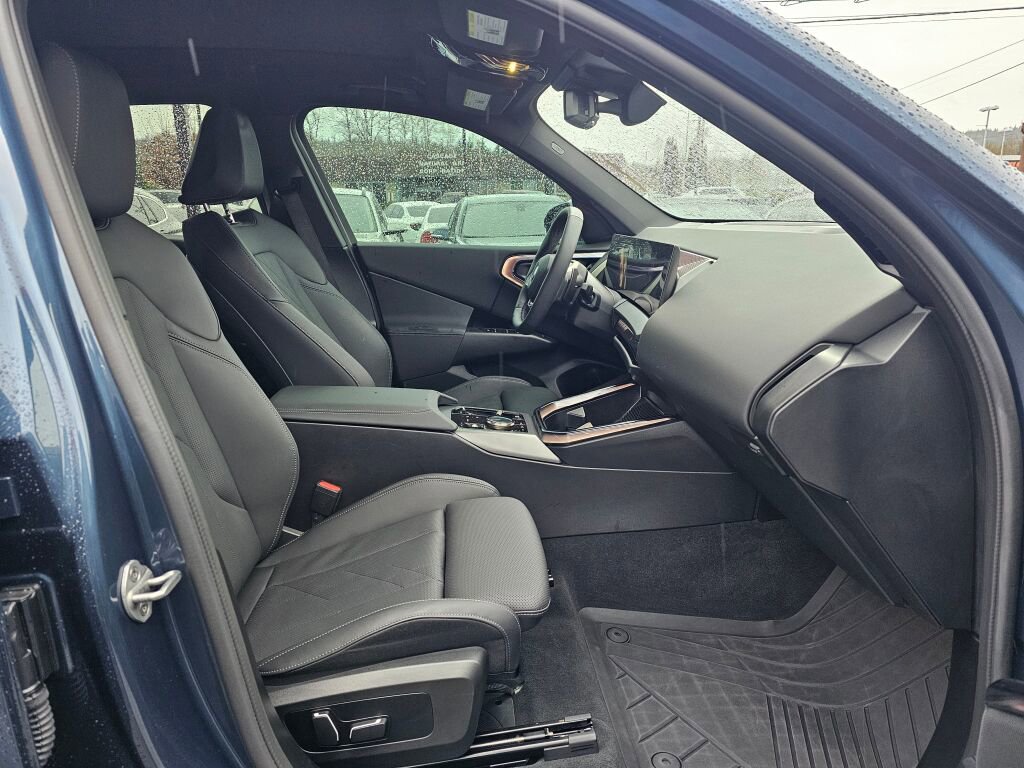 Used 2025 BMW X3 xDrive30i image 10