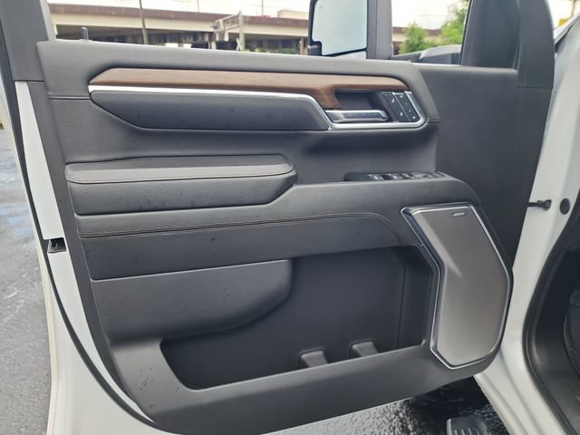 Used 2024 Chevrolet Silverado 3500 High Country w/ High Country Premium Package AWD/4WD image 9