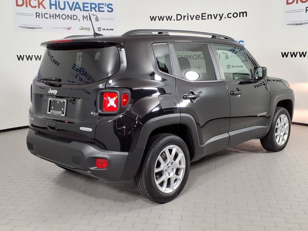 Used 2020 Jeep Renegade Latitude w/ Cold Weather Group AWD/4WD image 4