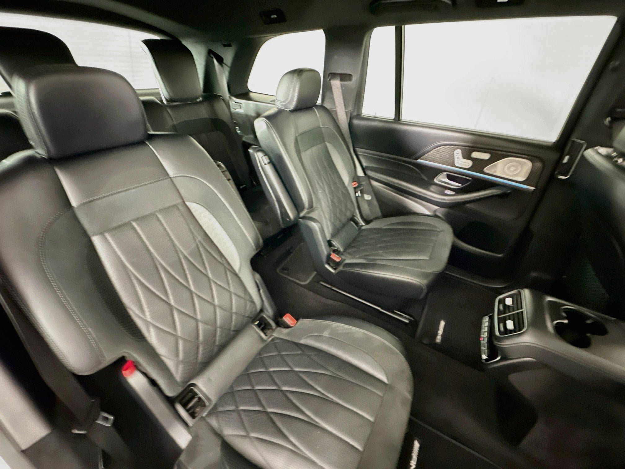 Used 2023 Mercedes-Benz GLS 63 AMG 4MATIC image 29