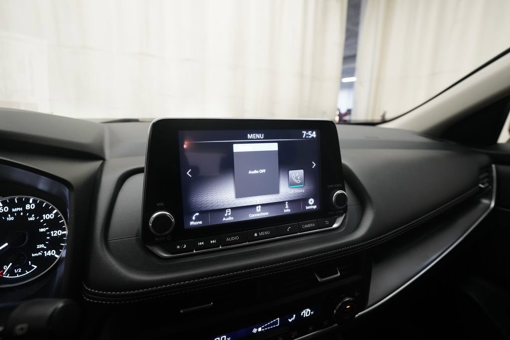 Certified 2024 Nissan Rogue SV w/ SV Premium Package image 6