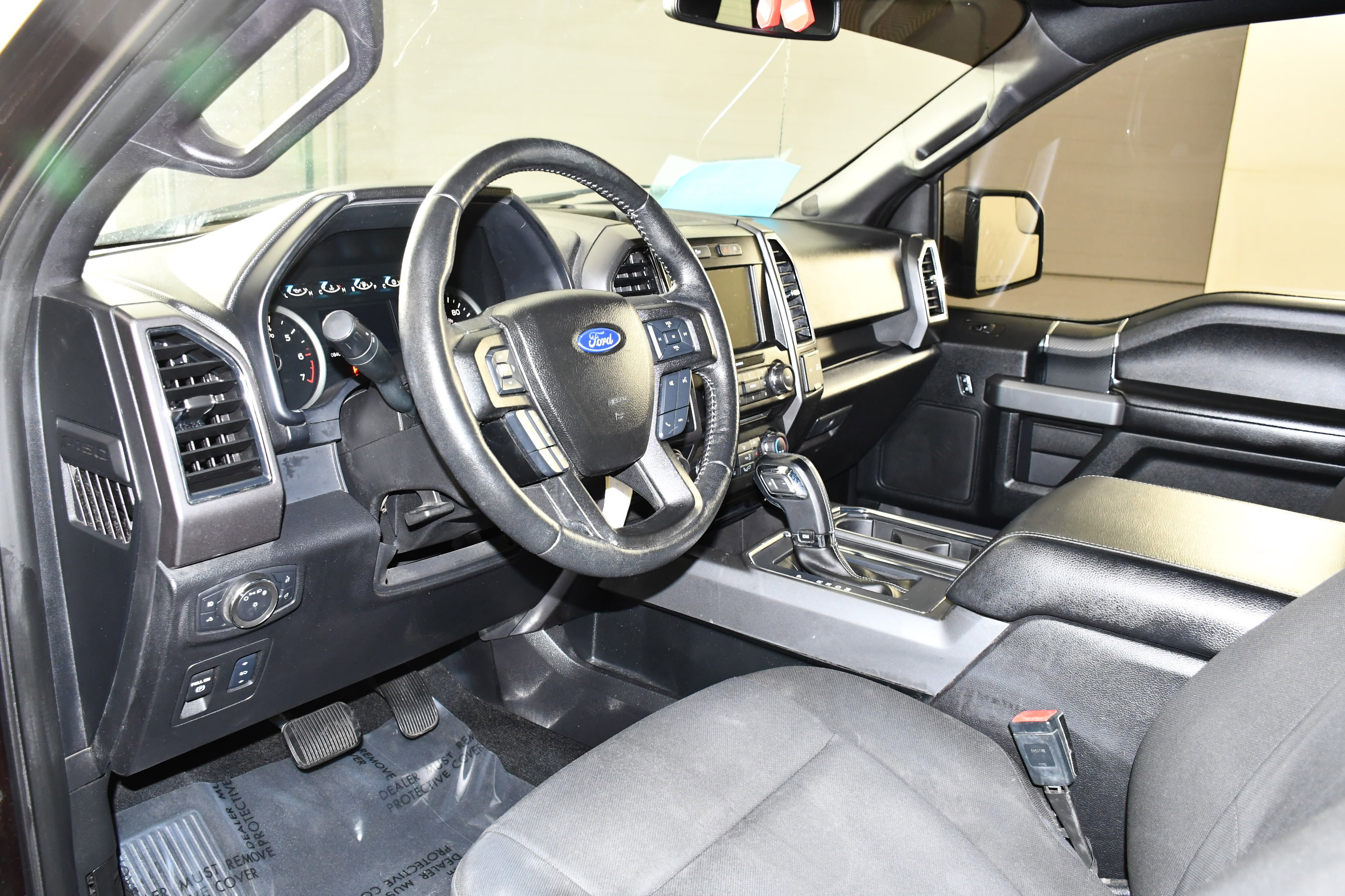 Used 2018 Ford F150 XLT w/ Equipment Group 302A Luxury AWD/4WD image 2