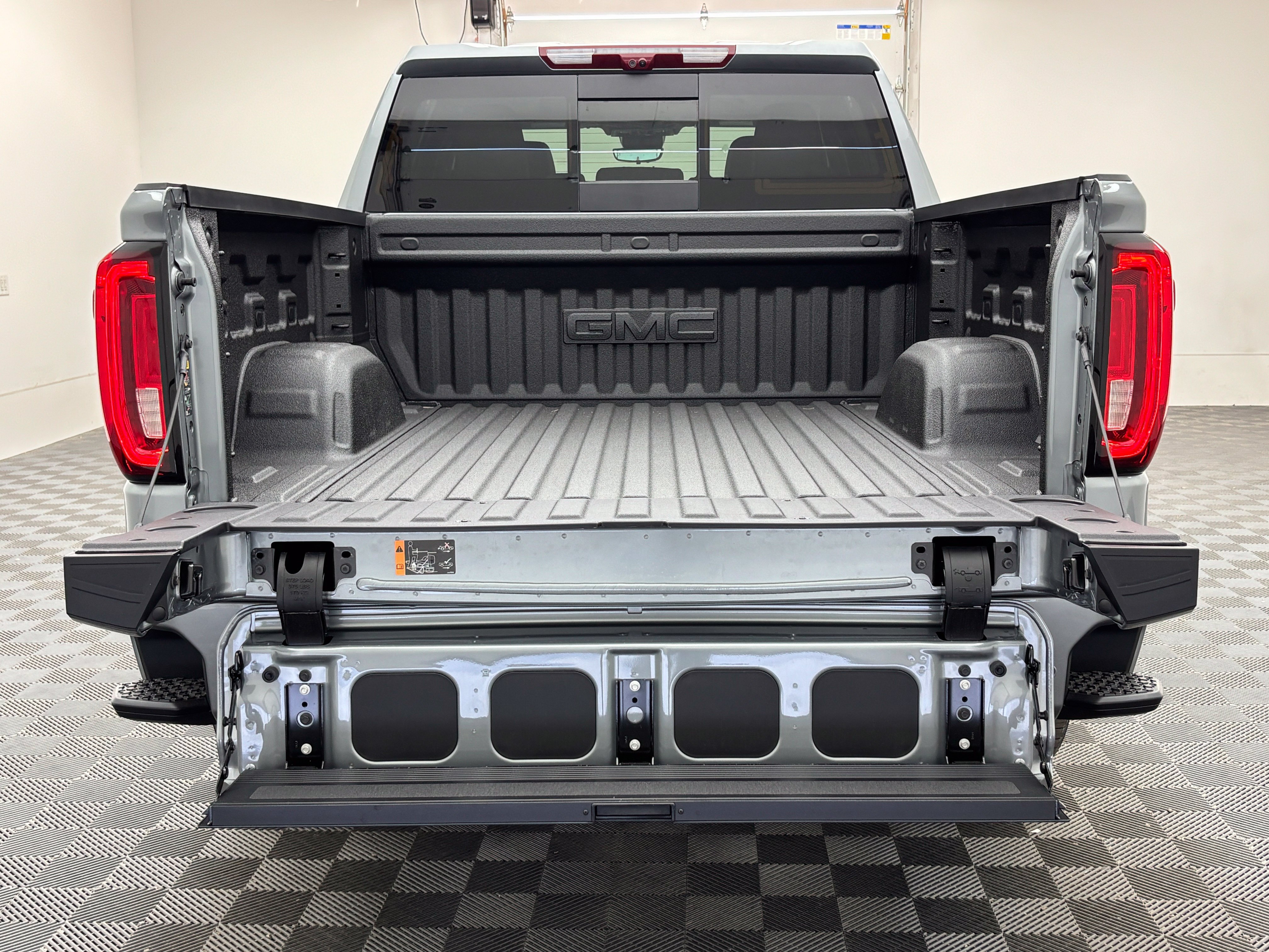 New 2026 GMC Sierra 1500 Denali AWD/4WD image 13