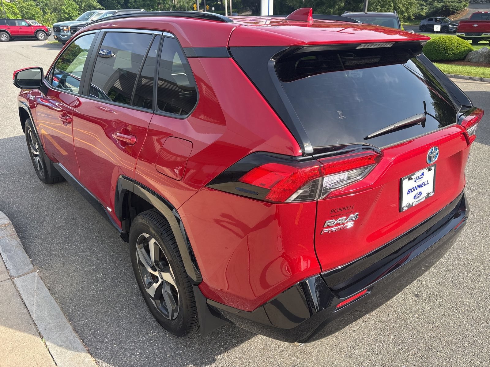 Used 2022 Toyota RAV4 SE AWD/4WD image 6