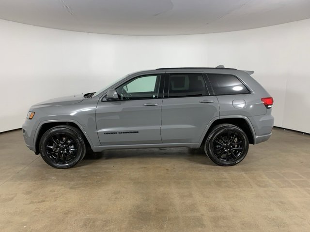 Used 2021 Jeep Grand Cherokee Laredo X image 16