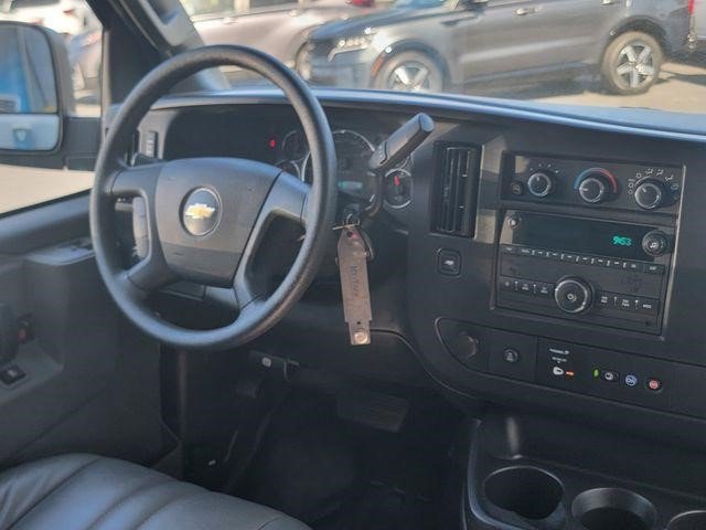 Certified 2025 Chevrolet Express 2500 Work Van 3D Extended Cargo Van w/ Driver Convenience Package image 15