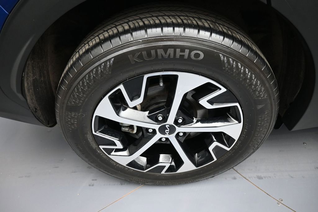 Certified 2024 Kia Sportage EX AWD/4WD image 12
