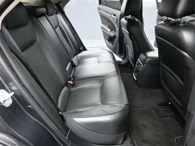 Used 2018 Chrysler 300 Limited w/ Safetytec Plus Group image 24
