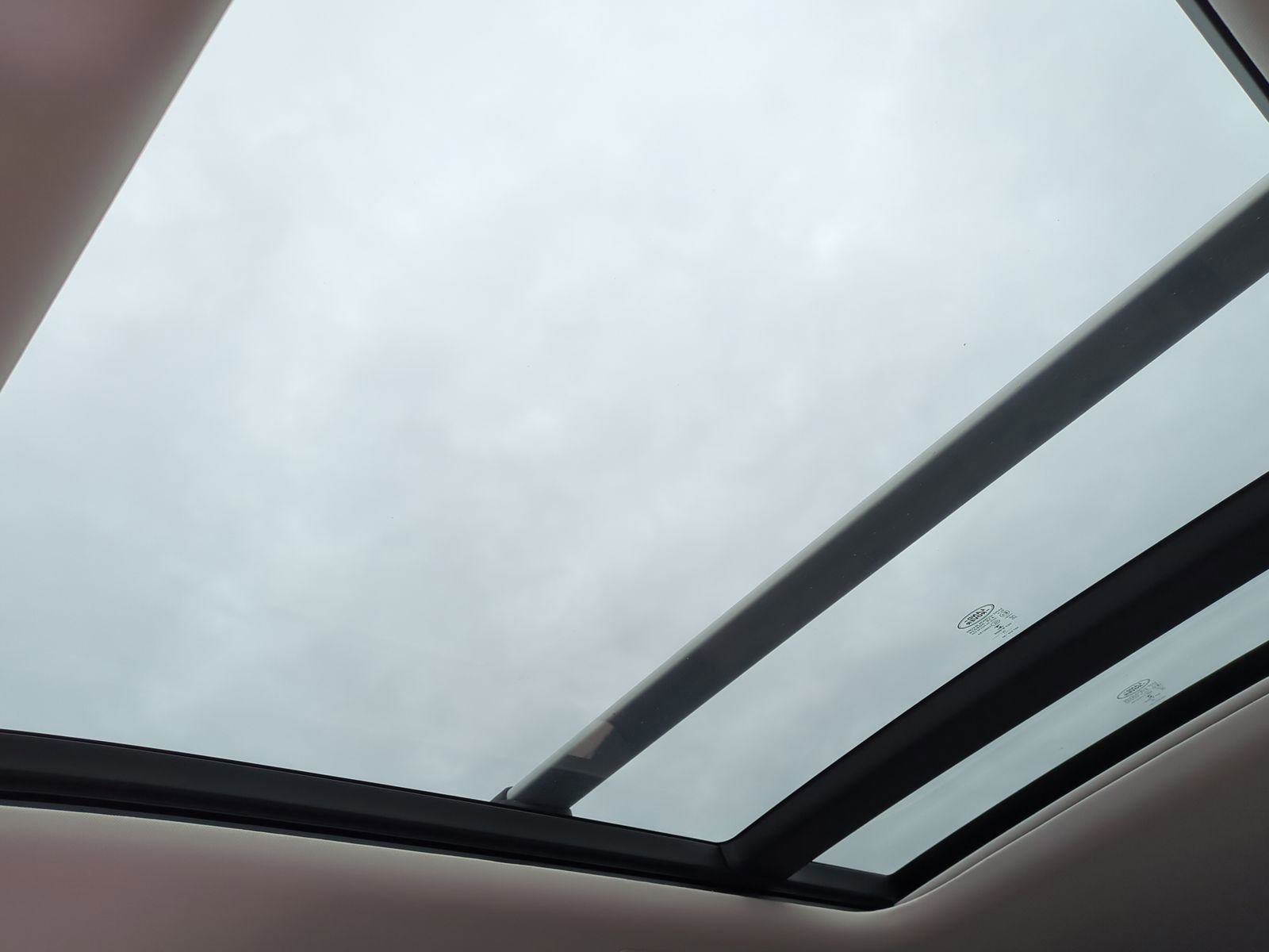 Used 2020 Land Rover Defender 110 S image 28