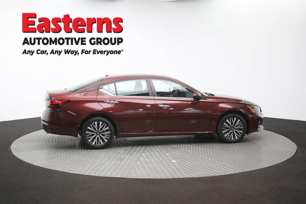 Used 2024 Nissan Altima 2.5 SV w/ SV Premium Package AWD/4WD image 45