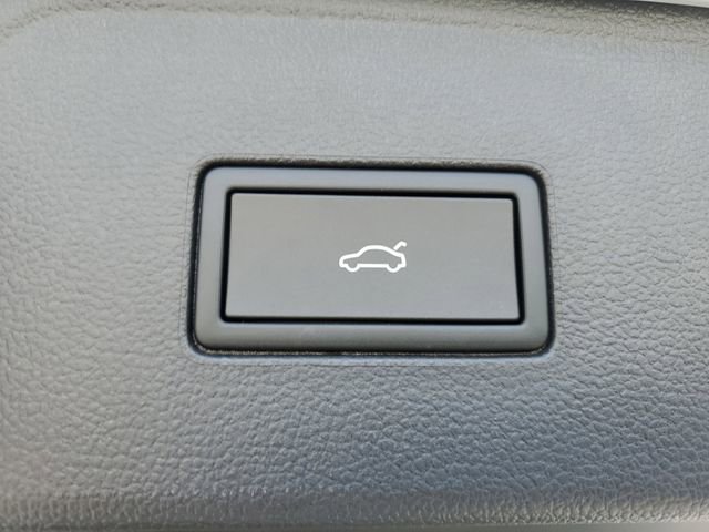 New 2026 Volkswagen Atlas SE image 9