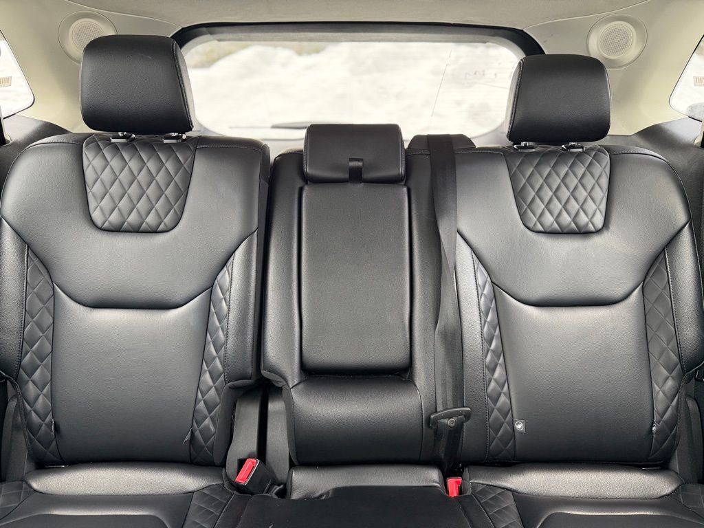 Used 2024 Ford Edge Titanium AWD/4WD image 18