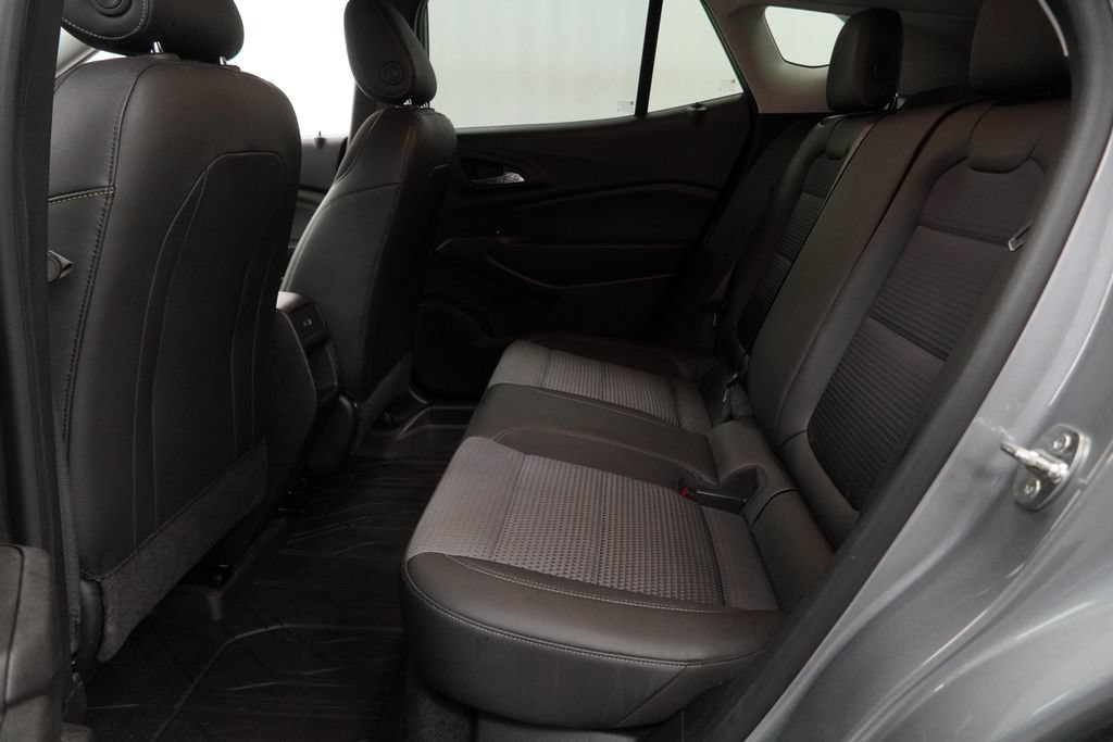 Used 2024 Chevrolet Trax LT w/ Driver Confidence Package FWD image 12
