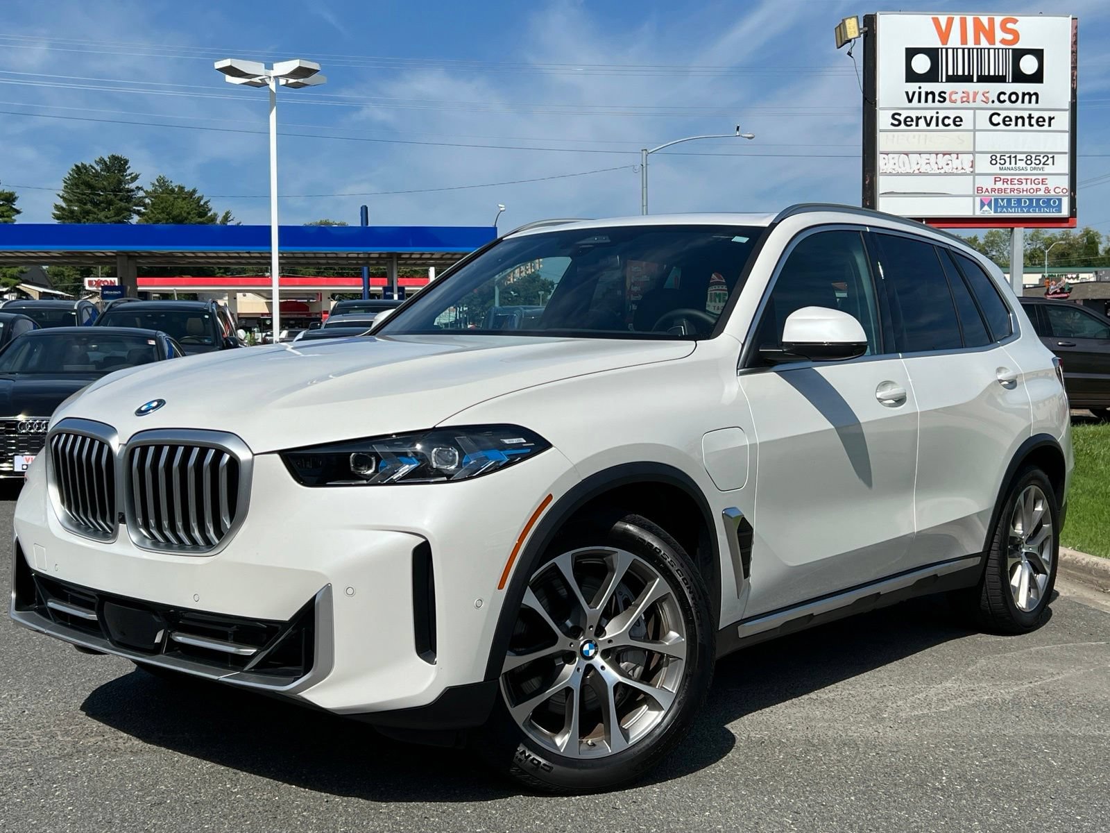 Used 2026 BMW X5 xDrive50e AWD/4WD image 12