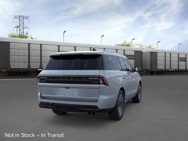 New 2026 Lincoln Navigator Reserve image 8