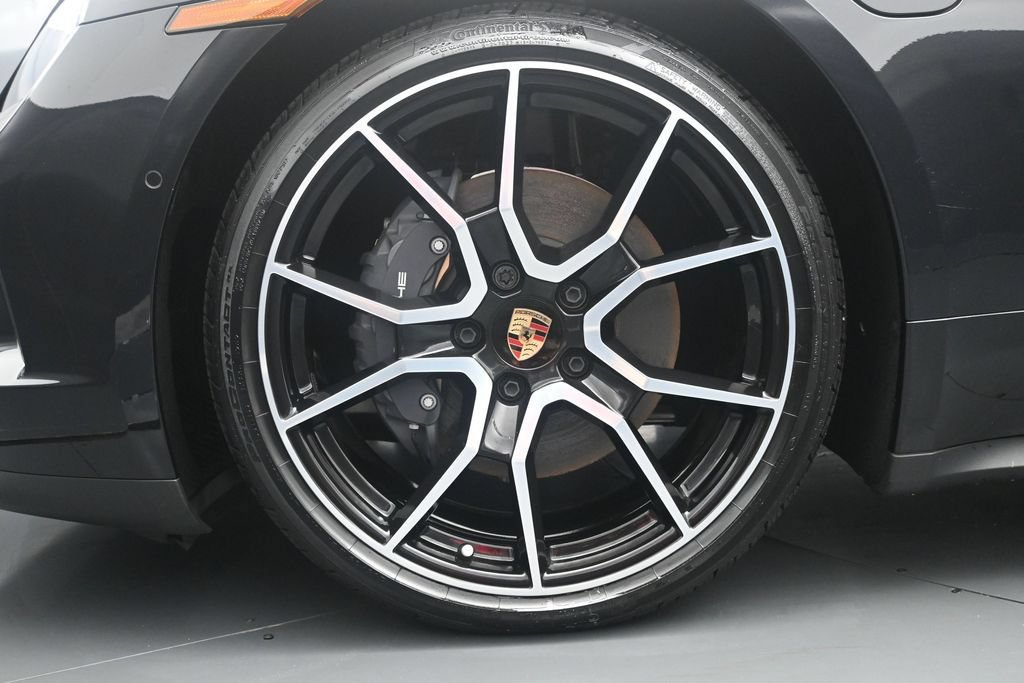 New 2025 Porsche Taycan AWD/4WD image 6