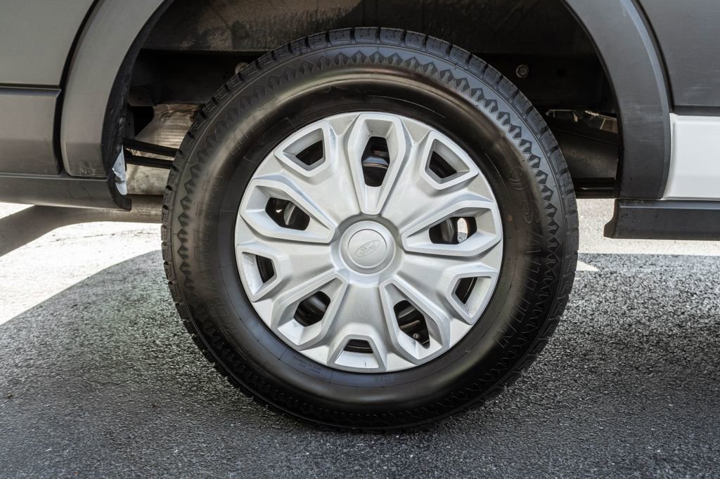 Used 2024 Ford Transit 350 XLT RWD image 30