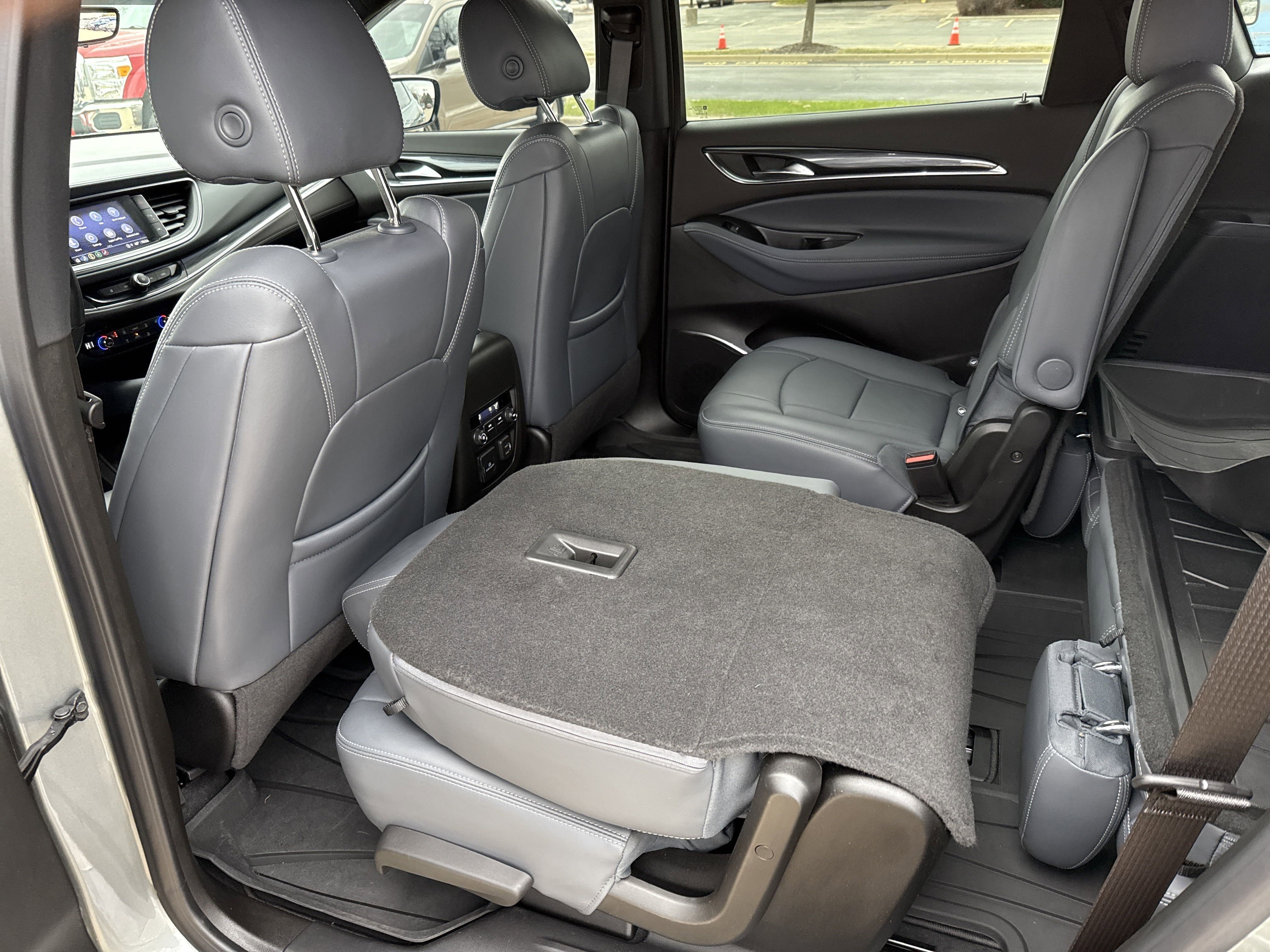 Used 2024 Buick Enclave Essence w/ Sport Touring Edition image 10