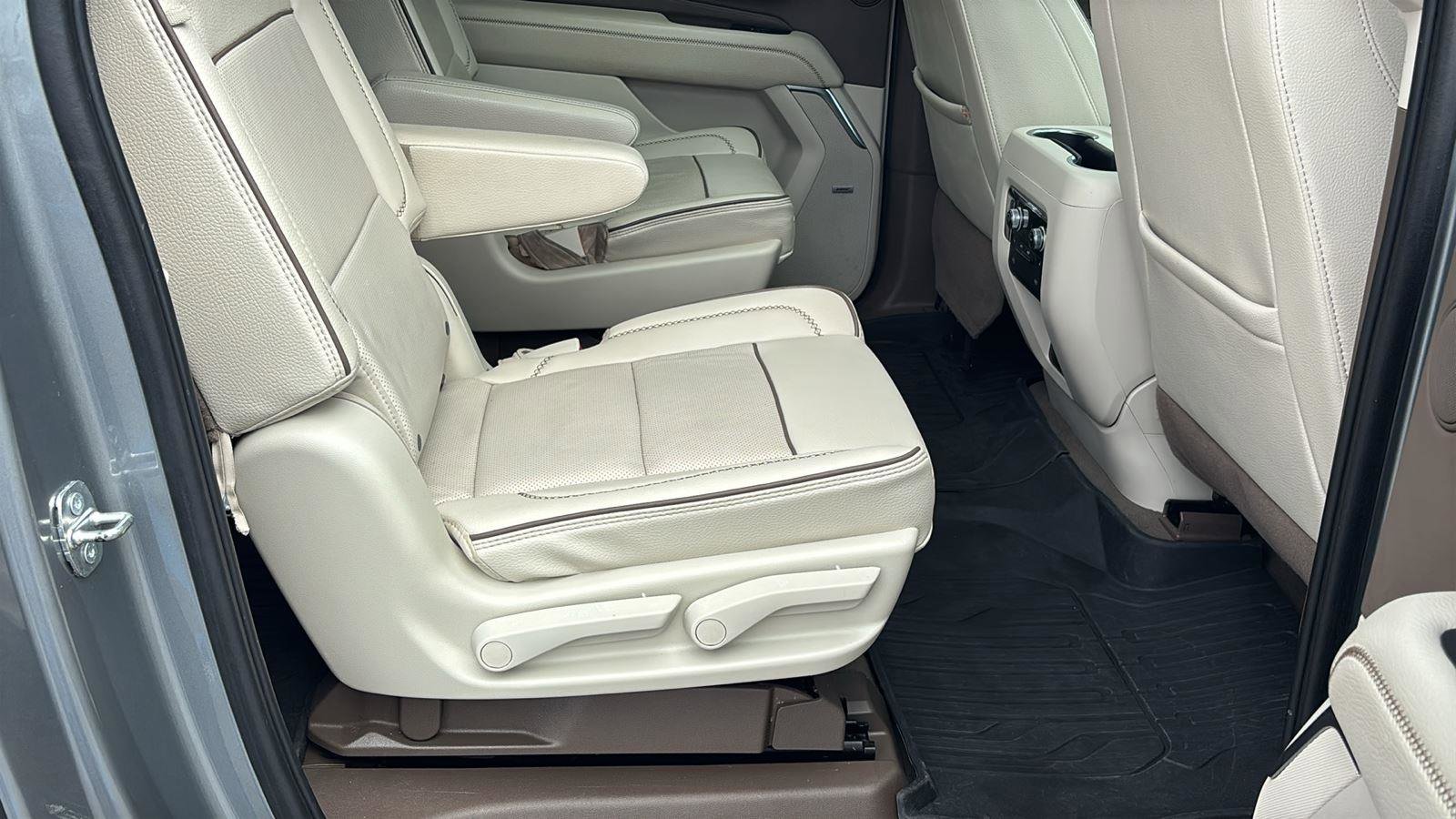 Used 2024 GMC Yukon XL Denali w/ Max Trailering Package image 22