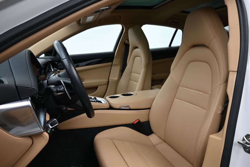 Certified 2023 Porsche Panamera 4S AWD/4WD image 5