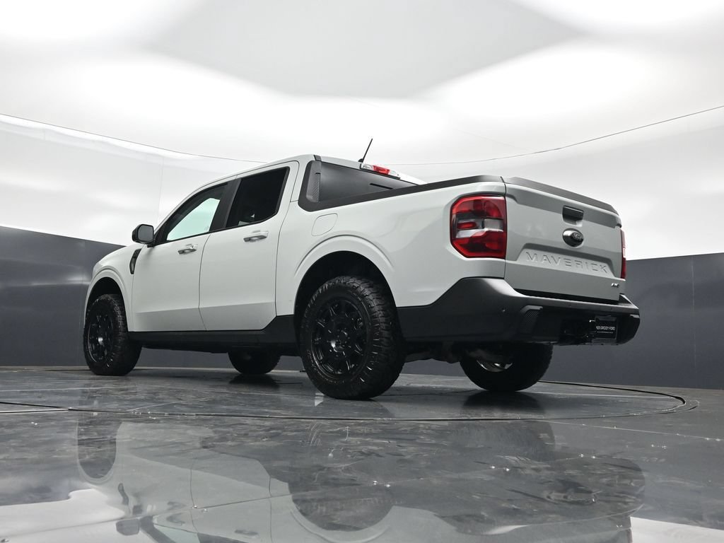 Used 2024 Ford Maverick Lariat w/ Black Appearance Package AWD/4WD image 48