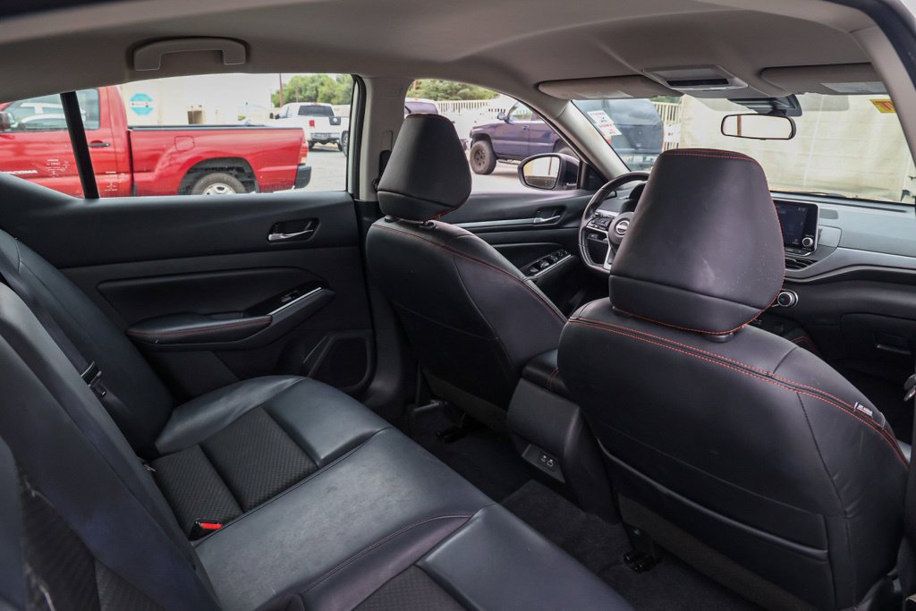 Used 2024 Nissan Altima 2.5 SR FWD image 17