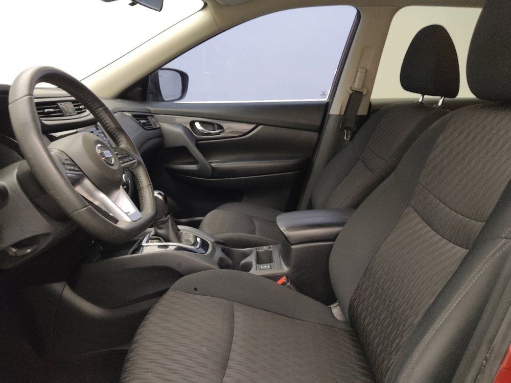 Used 2020 Nissan Rogue SV FWD image 17