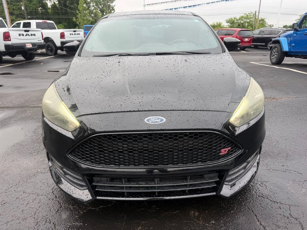 Used 2017 Ford Focus ST w/ Equipment Group 401A FWD image 8
