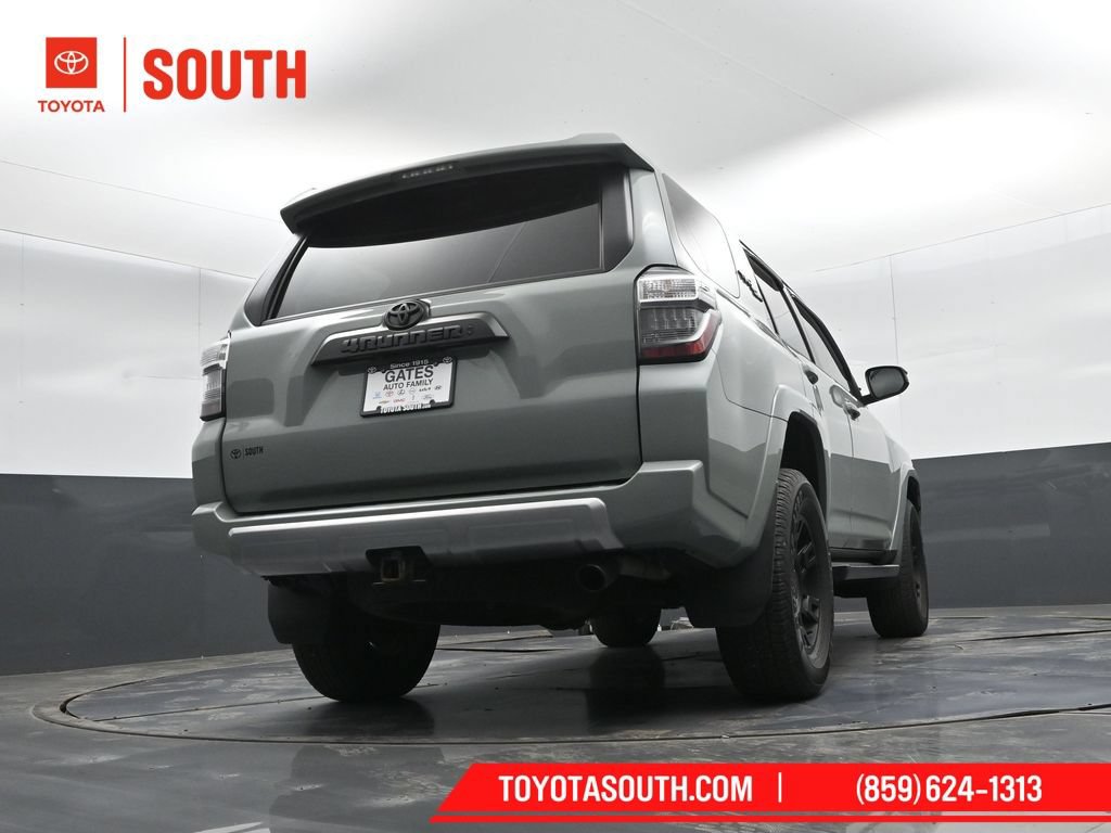Used 2023 Toyota 4Runner TRD Off-Road AWD/4WD image 36