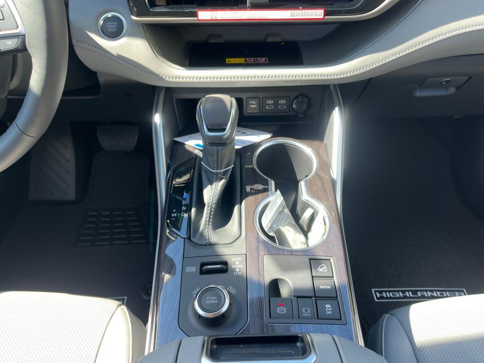 New 2026 Toyota Highlander Limited AWD/4WD image 22