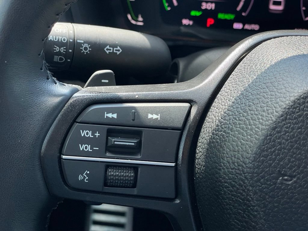 Certified 2025 Honda Accord Sport image 15