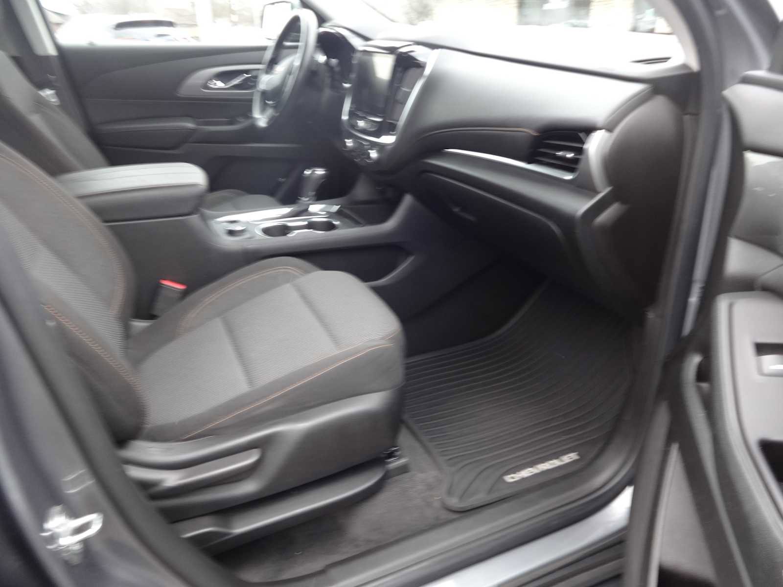 Used 2019 Chevrolet Traverse LT image 10