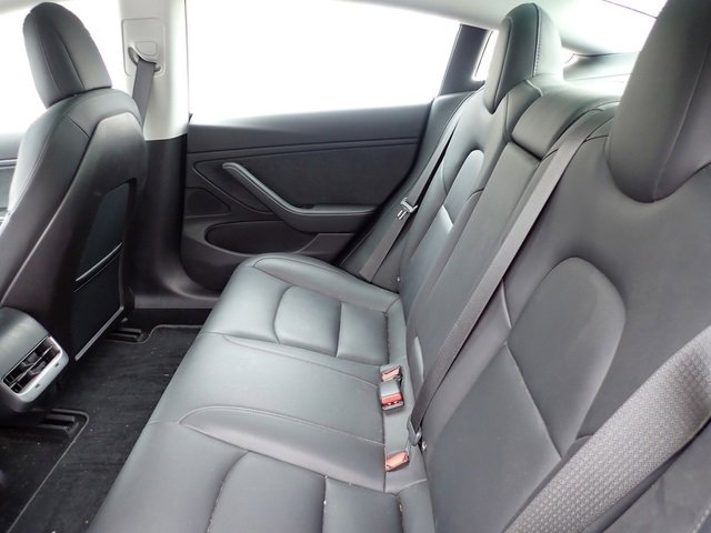 Used 2018 Tesla Model 3 Long Range image 11