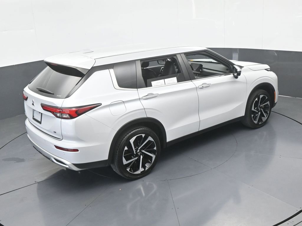 Used 2022 Mitsubishi Outlander SE image 57