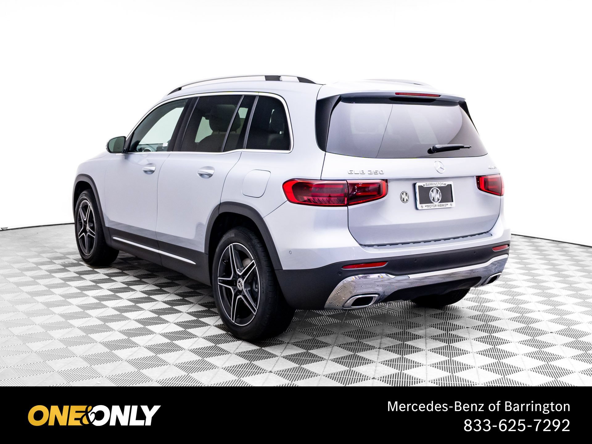 New 2026 Mercedes-Benz GLB 250 4MATIC image 3