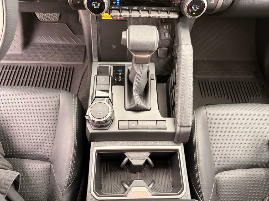 Used 2025 Toyota 4Runner Limited image 21