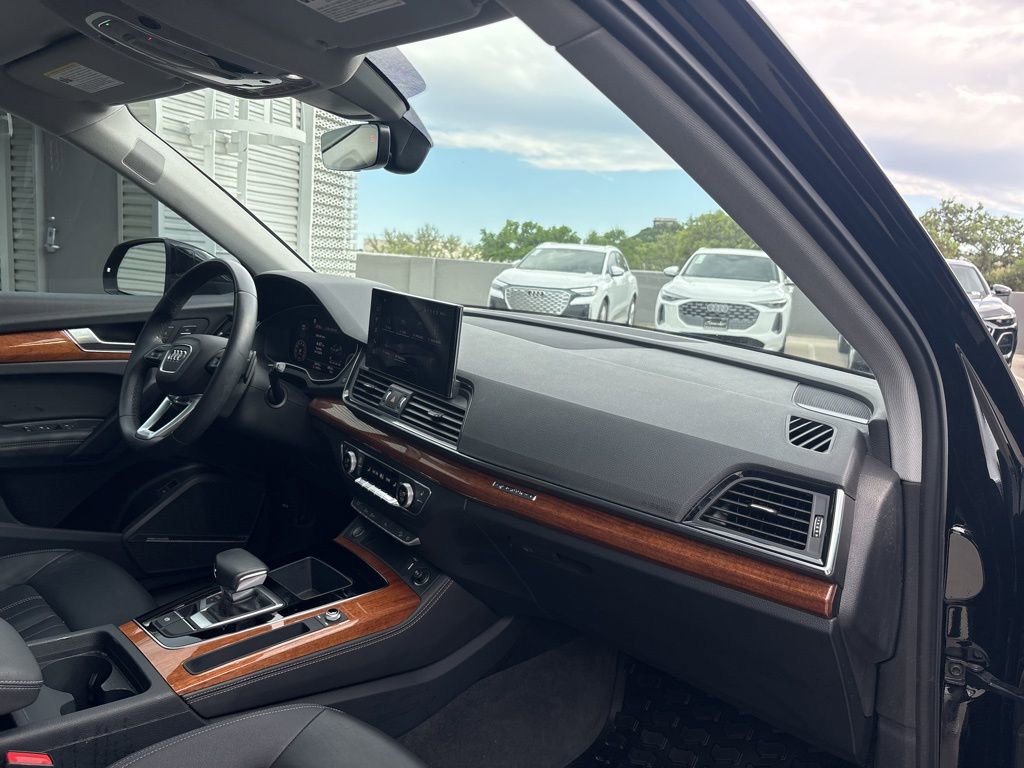 Used 2023 Audi Q5 2.0T Premium Plus w/ Premium Plus Package image 15