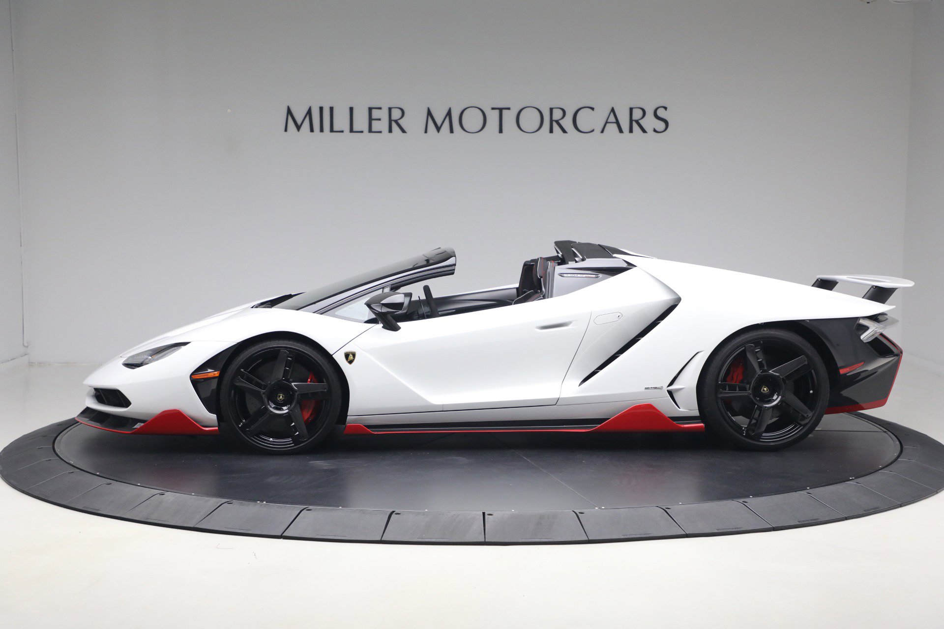 Used 2017 Lamborghini Centenario LP 770-4 AWD/4WD image 7