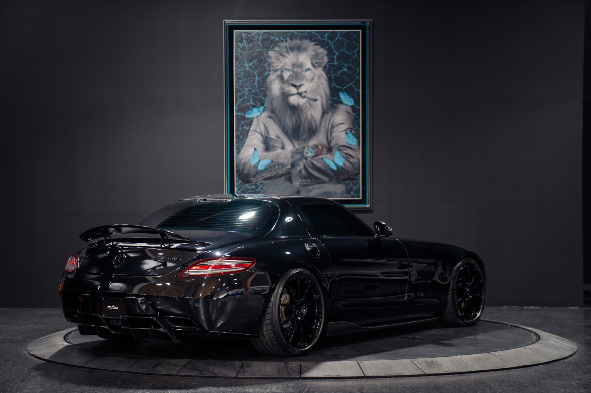 Used 2012 Mercedes-Benz SLS AMG Coupe image 5