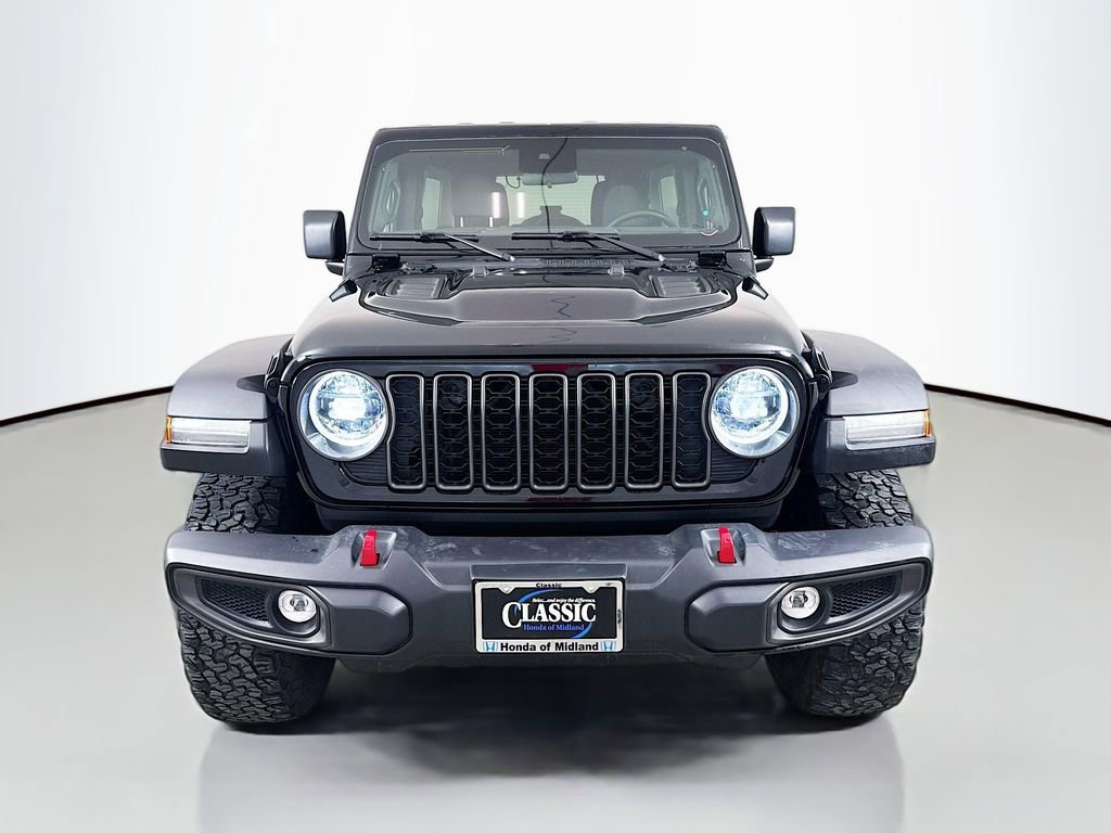 Used 2024 Jeep Wrangler Unlimited Rubicon image 2