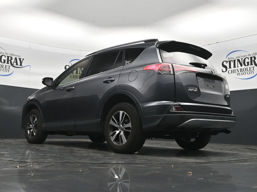 Used 2017 Toyota RAV4 XLE FWD image 30
