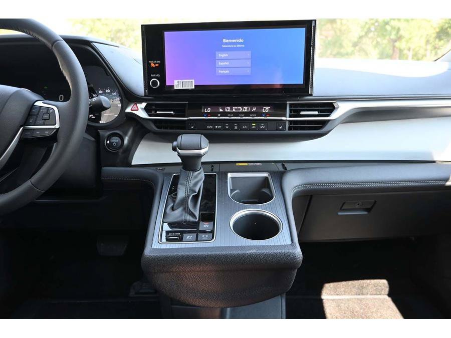 New 2025 Toyota Sienna XLE w/ XLE Plus Package AWD/4WD image 23