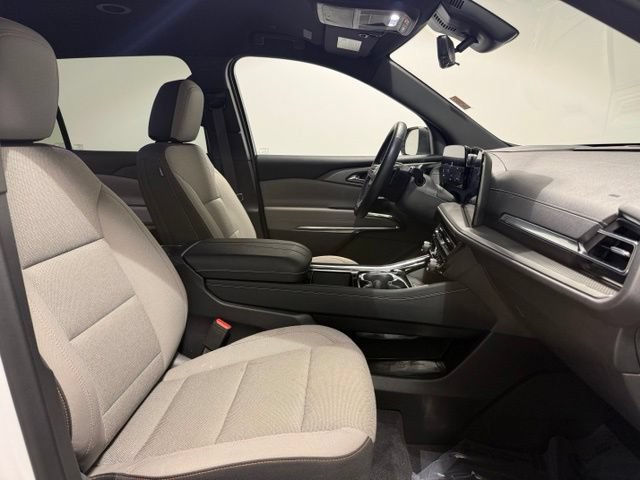 Used 2026 Chevrolet Traverse LT w/ Driver Confidence Package FWD image 30
