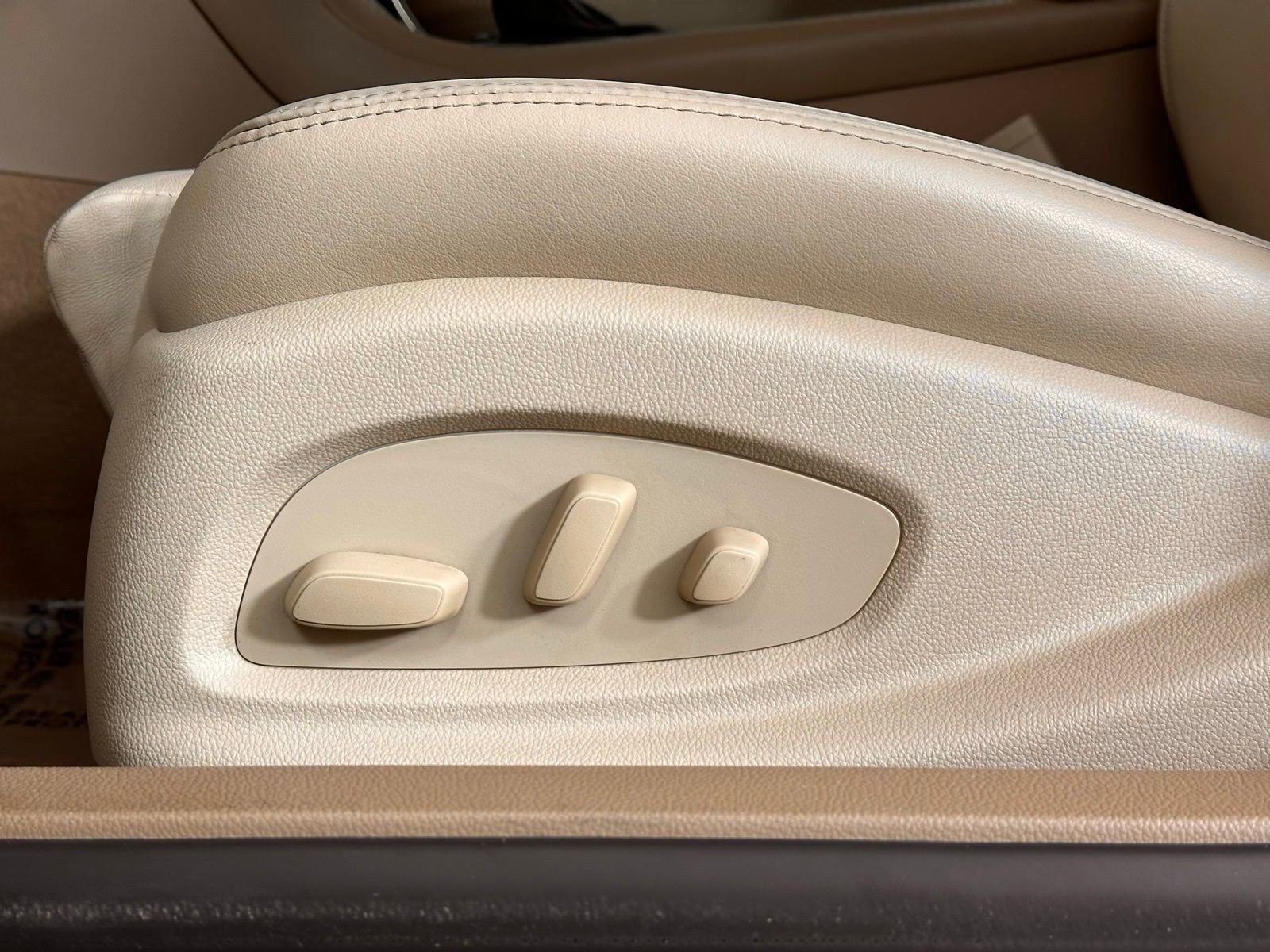 Used 2016 Cadillac ATS Luxury w/ Sun And Sound Package image 7