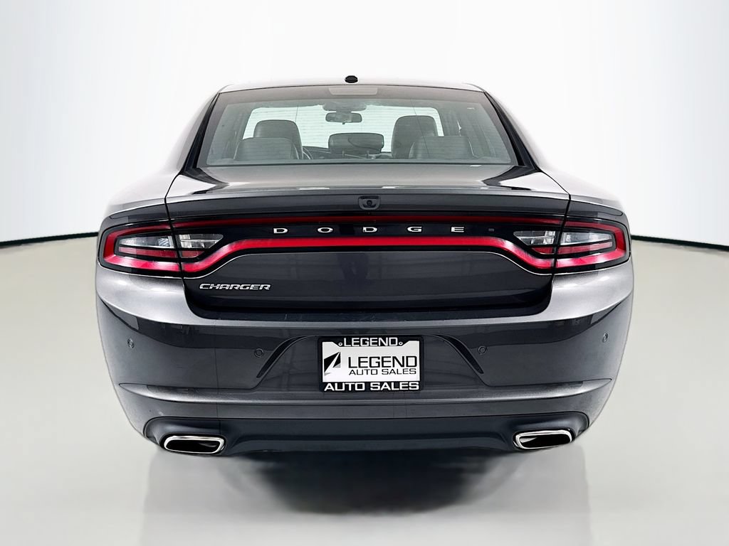 Used 2022 Dodge Charger SXT w/ Leather Interior Group RWD image 6